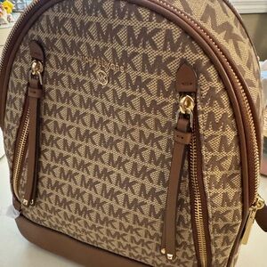 Michael kors brooklyn backpack
